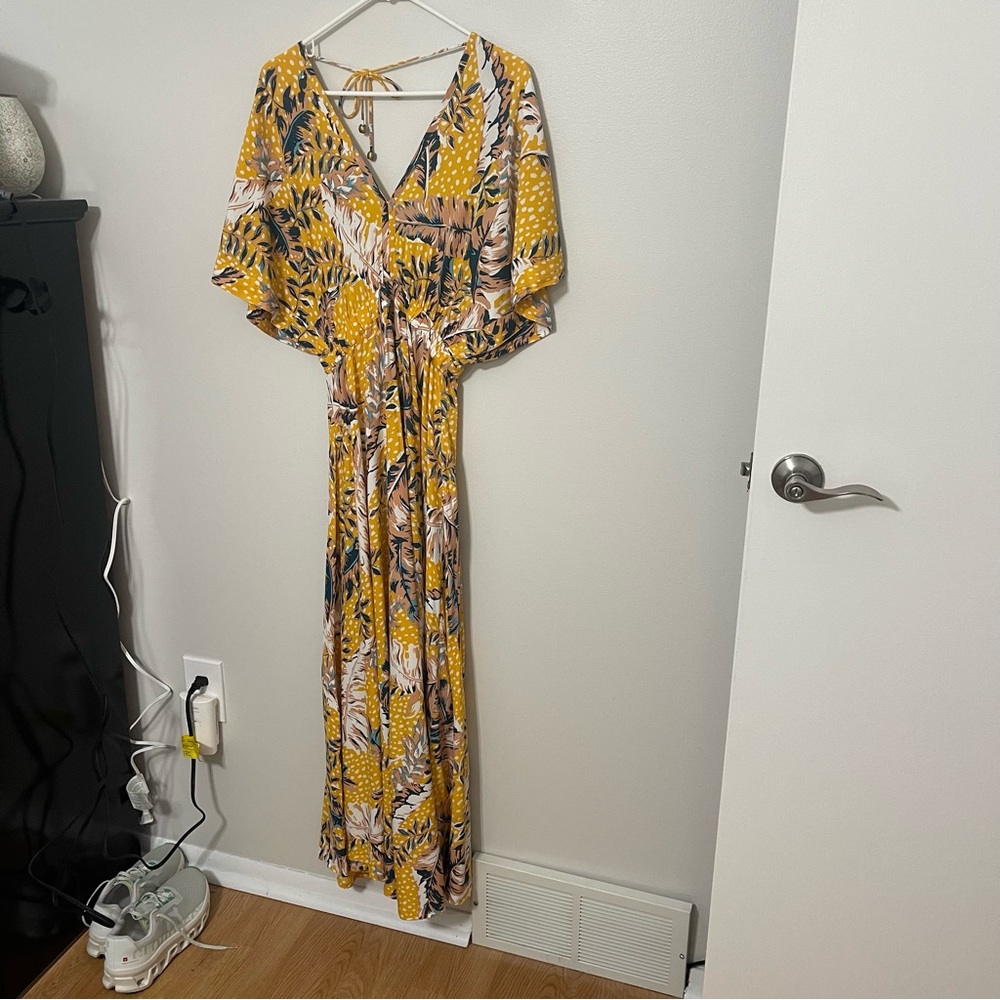 Le salty label yellow dress